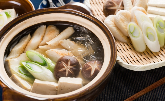 笹かまと吉次だしの「湯豆腐」